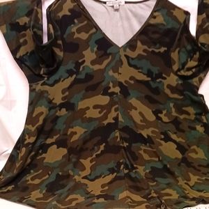 Camouflage Bell top 3/4 sleeves oversized 2X